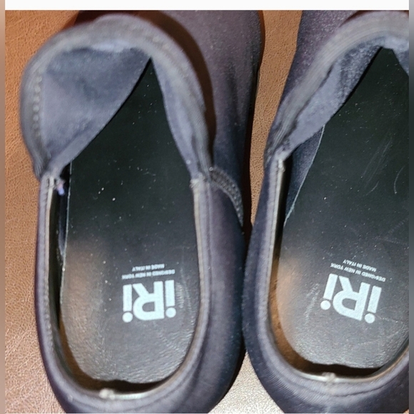 IRI Designed in New York - Picture 13 of 14